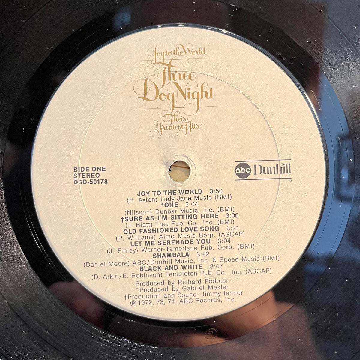 Three Dog Night - Joy To The World - Their Greatest Hits (VINYL) | Near Mint (NM) Near Mint (NM)-Music History