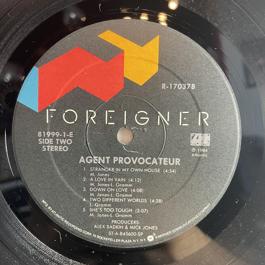 Foreigner - Agent Provocateur (VINYL) | Near Mint (NM) Near Mint (NM)-Music History
