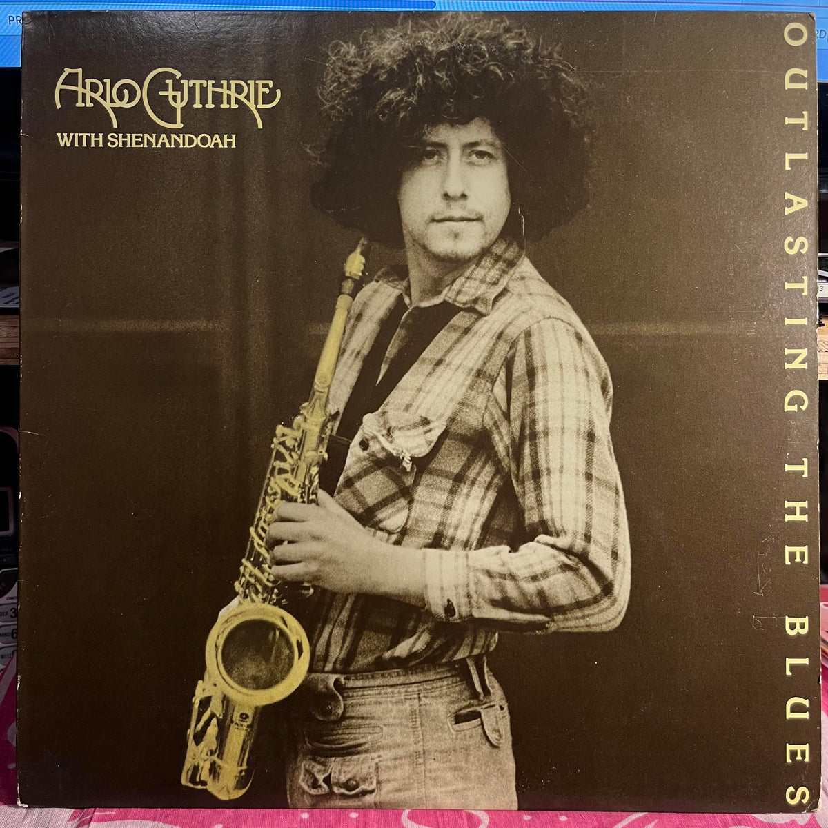 Arlo Guthrie - Outlasting The Blues *WINCHESTER* | Near Mint (NM) Excellent (EX)-Music History