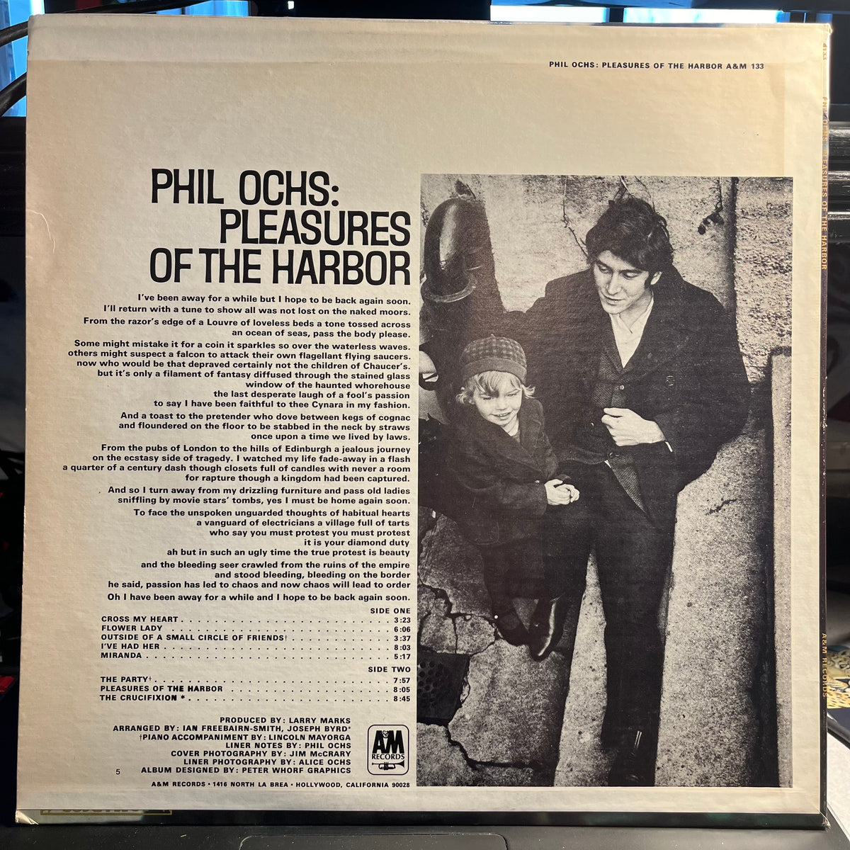 Phil Ochs - Pleasures Of The Harbor *REPRESS* | Near Mint (NM) Excellent (EX)-Music History