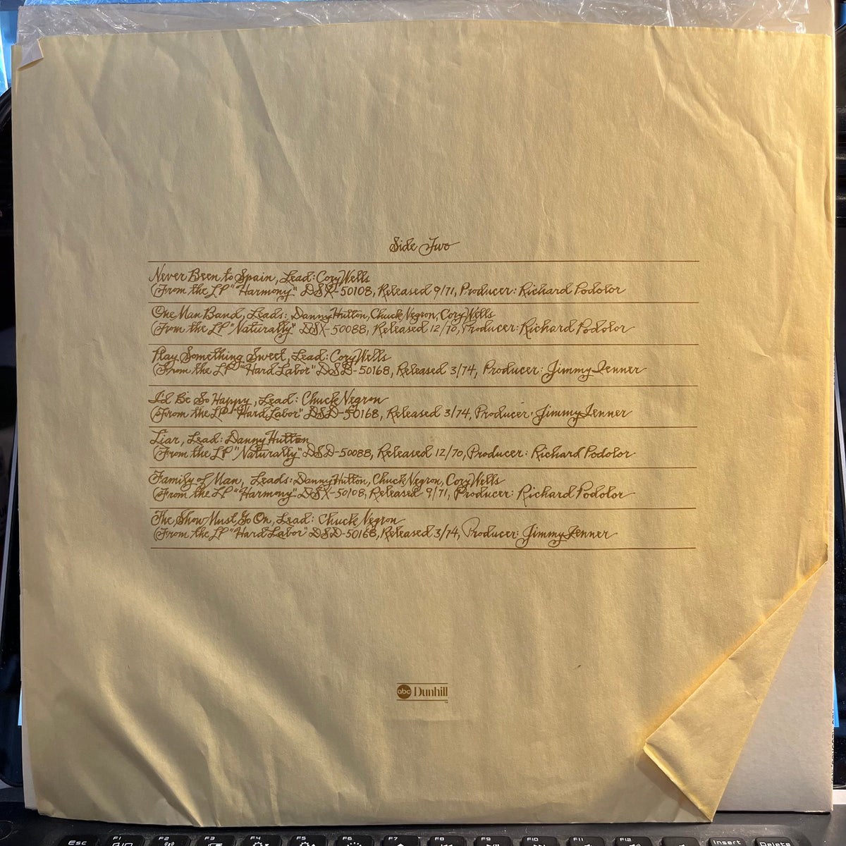 Three Dog Night - Joy To The World - Their Greatest Hits (VINYL) | Near Mint (NM) Near Mint (NM)-Music History